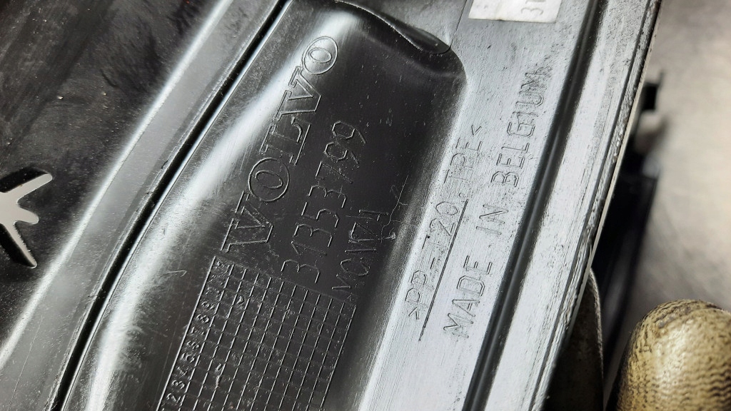 фото №10, Воздуховод воздуха правая 31353799 volvo xc90 ii