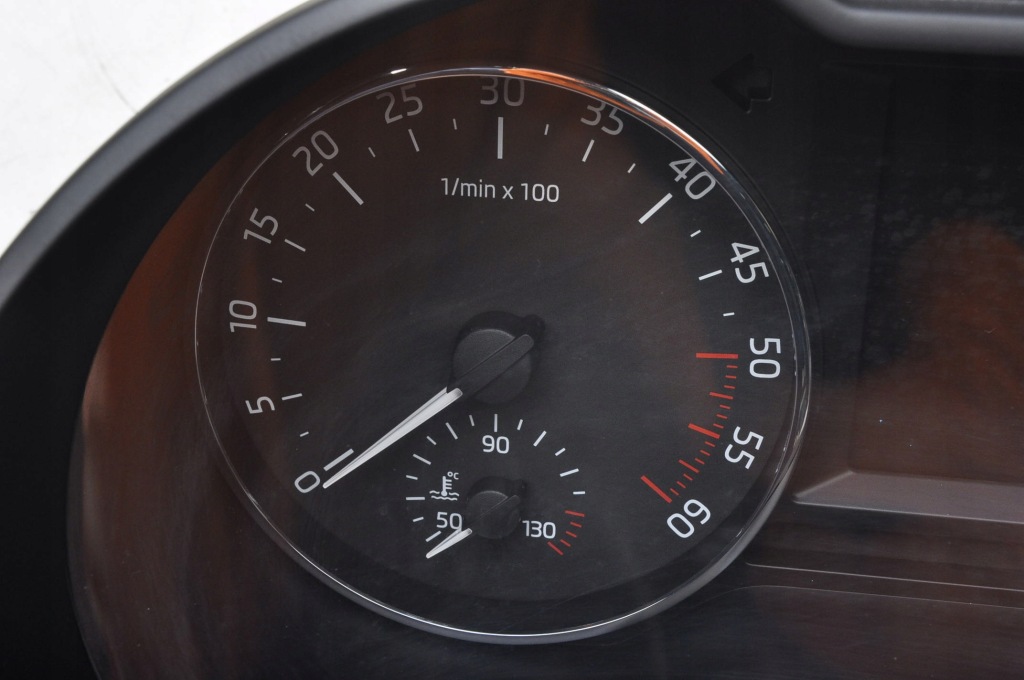 фото №6, Skoda octavia iii 2.0 tdi счетчик приборы 5e0920951