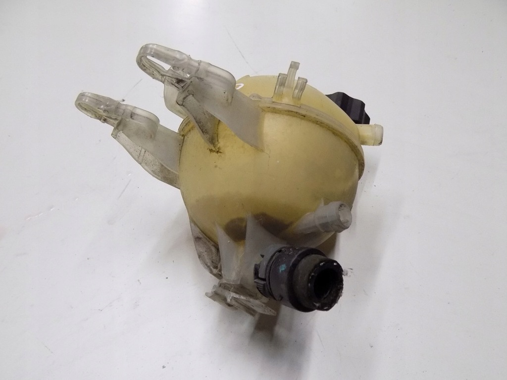 фото №15, Peugeot 207 cc 1.6 vti бачок розширювальний