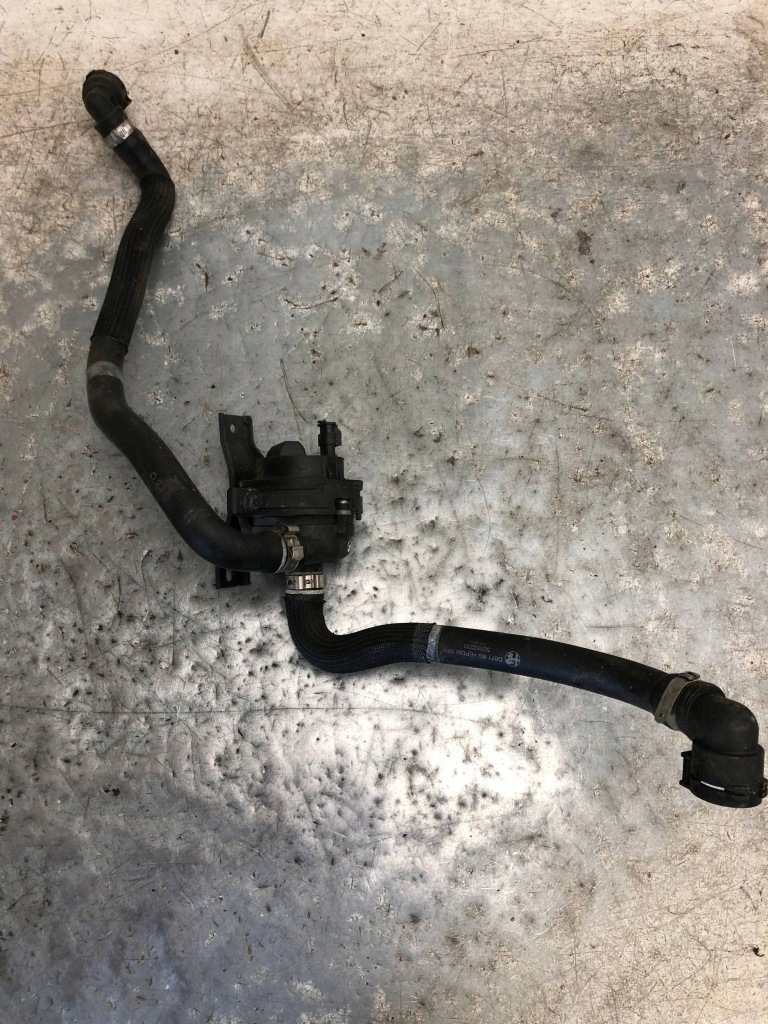 фото №1, Помпа води alfa romeo giulia 00505528600