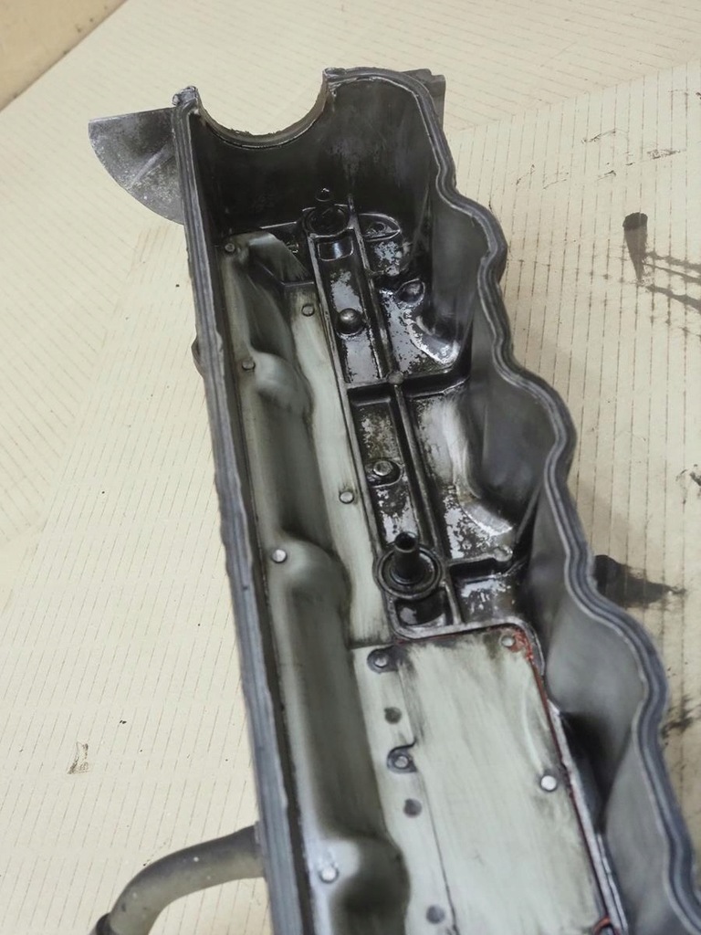 фото №12, Hyundai h1 2.5 td d4bf крышка клапанов