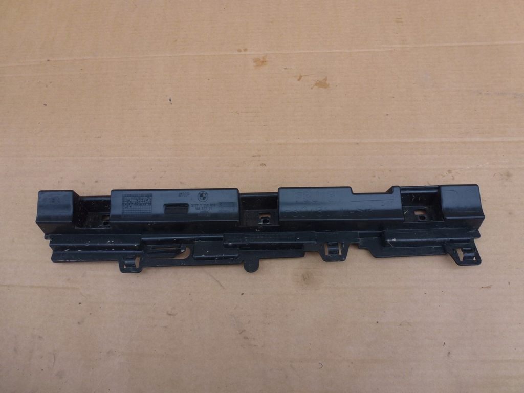 фото №10, Направляющая боковой порог накладки порога bmw 3 f30 f31