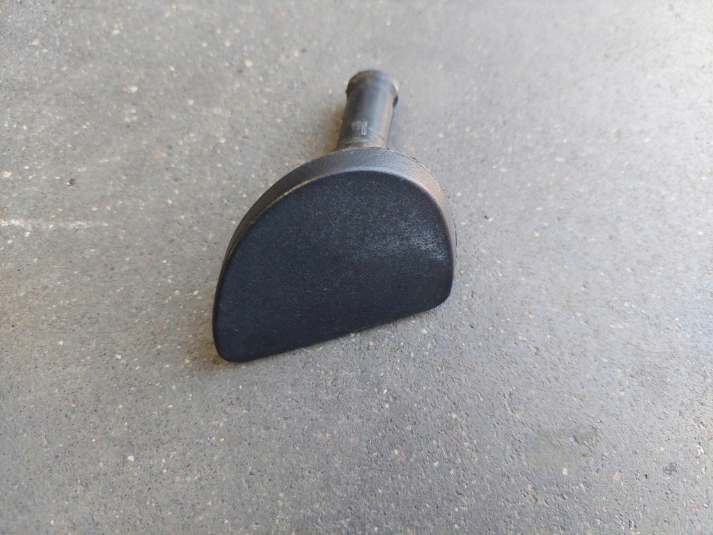 фото №1, Заглушка бампера фаркоп 67316700 maserati quattroporte v