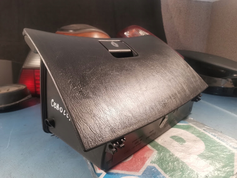 фото №8, Полиця бардачок пасажира toyota corolla 5555102060