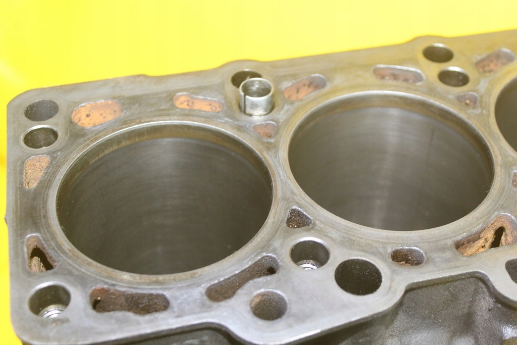 фото №5, Блок двигуна volkswagen golf v audi skoda 1.9 tdi bkc 038103021at 038021at