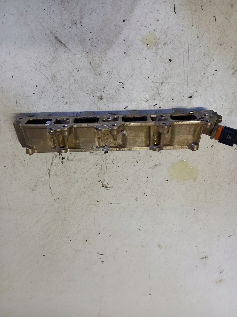 фото №6, Молдинг впрыскная seat toledo iv 1.4 fsi 06j906051d