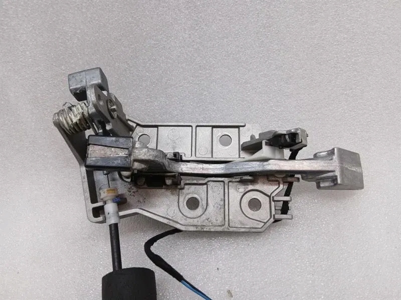 фото №6, Замок двері ferrari 488 f142m 85730900 замок двері лівий лівий-