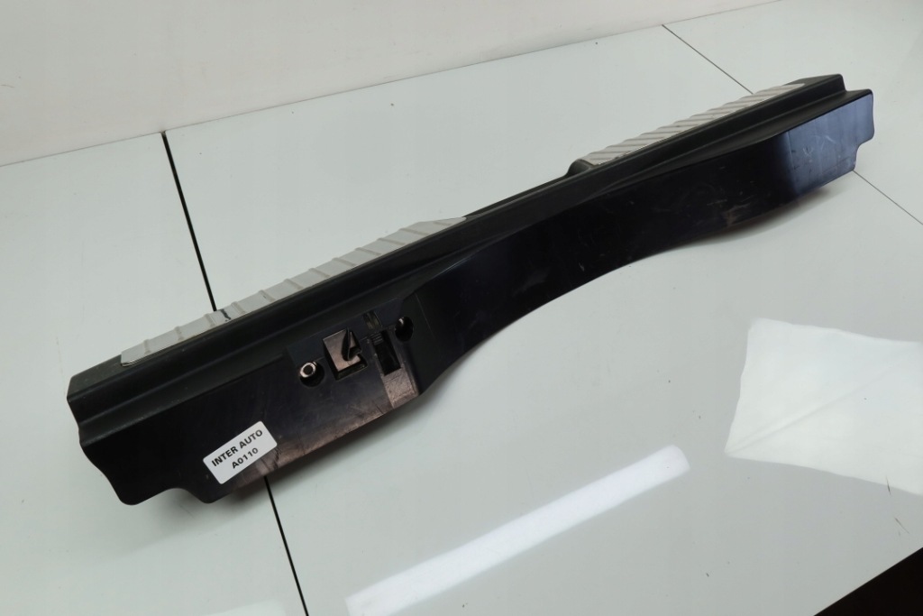 фото №8, Mercedes w164 x164 gl накладка поперечина багажника молдинг задняя хром 1646901087