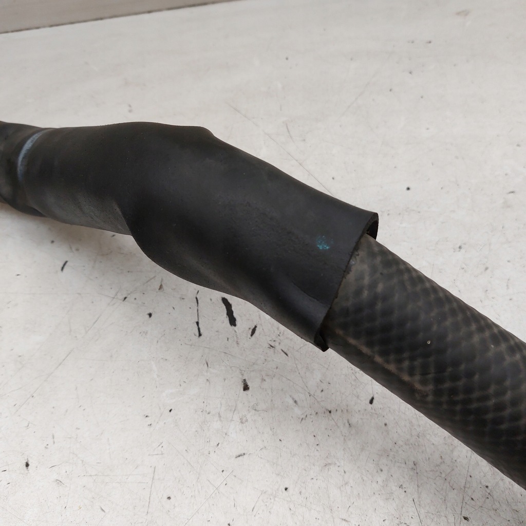 фото №13, Hyundai ix35 1,7crdi wąż шланг радиатора wody