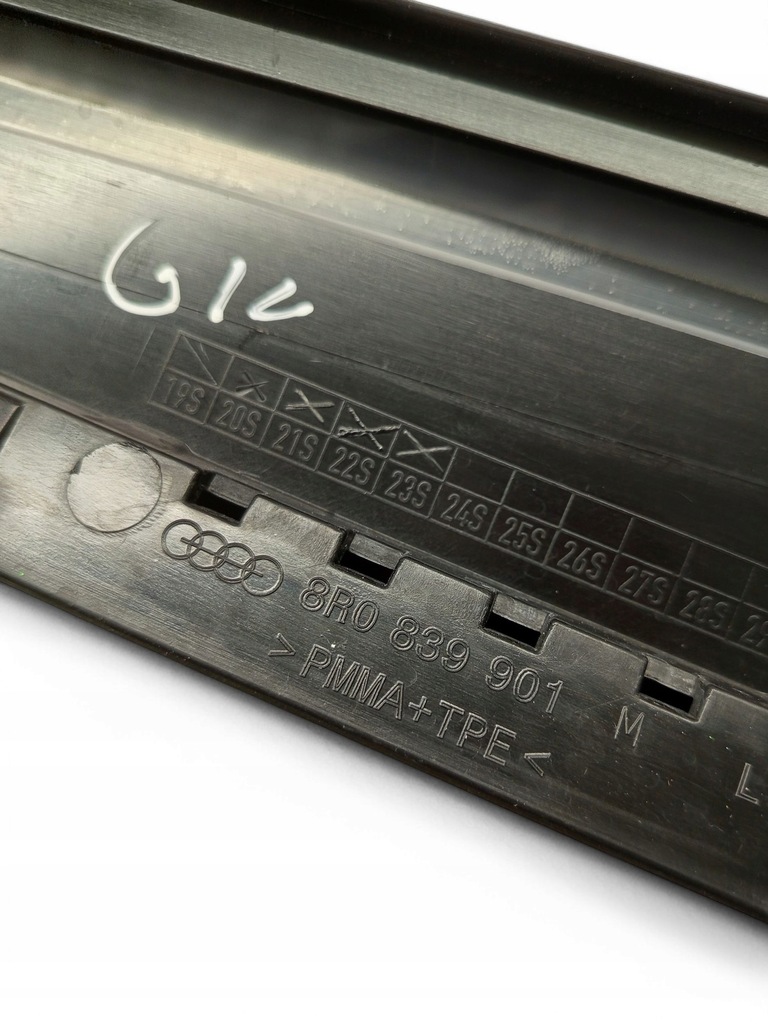 фото №6, Audi q5 sq5 2015 левая сторона молдинг / прокладка стекло дверь задних