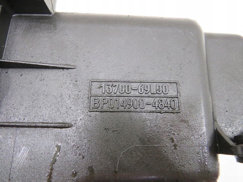 фото №5, Корпус фильтра воздуха swift mk7 1.2 b