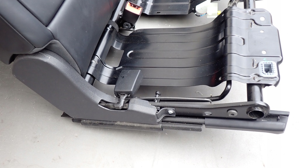 фото №4, Porsche cayenne ii спинка сиденье левый задняя kpl