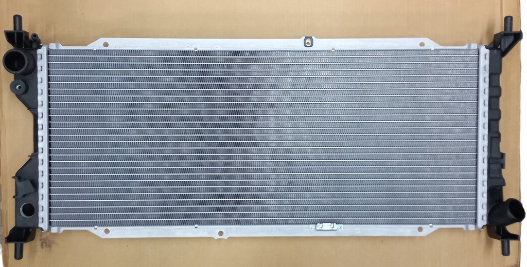 фото №1, Радіатор wody двигуна hella opel combo corsa b