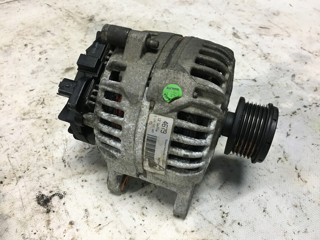 фото №1, Генератор nissan note f15 0124525082