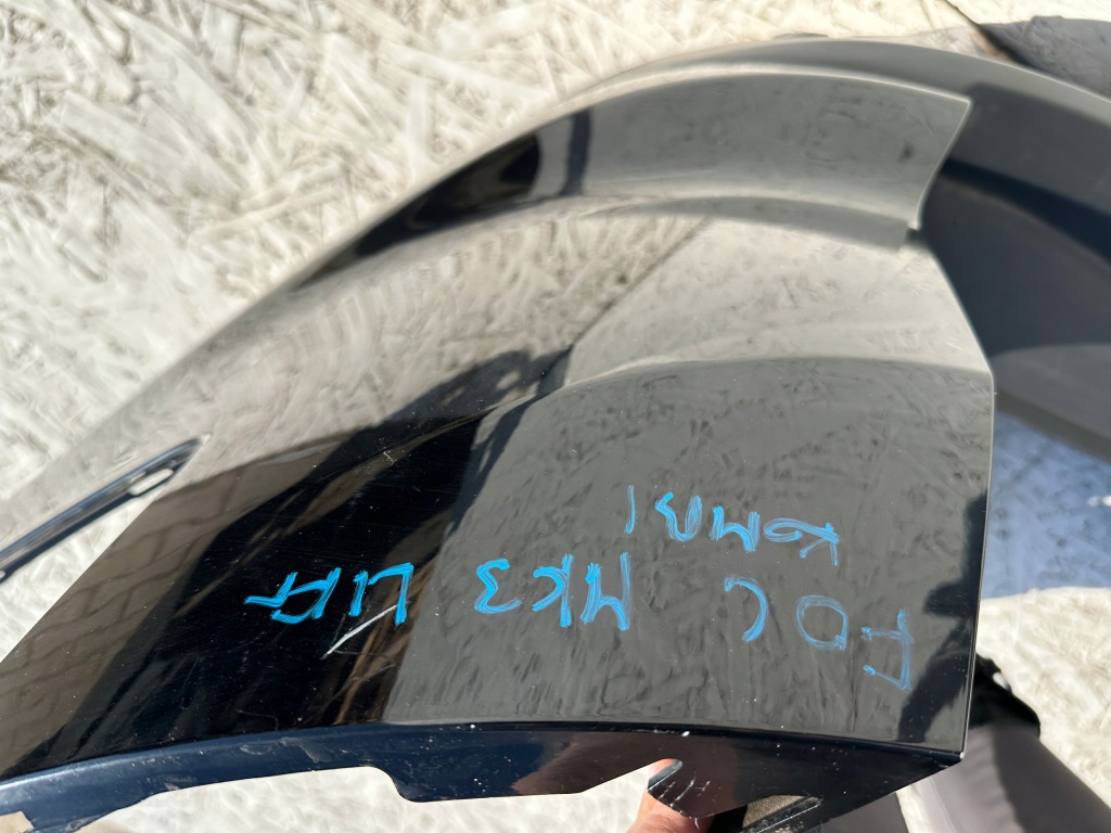 Focus mk3 kombi бампер задний  чёрный Киев