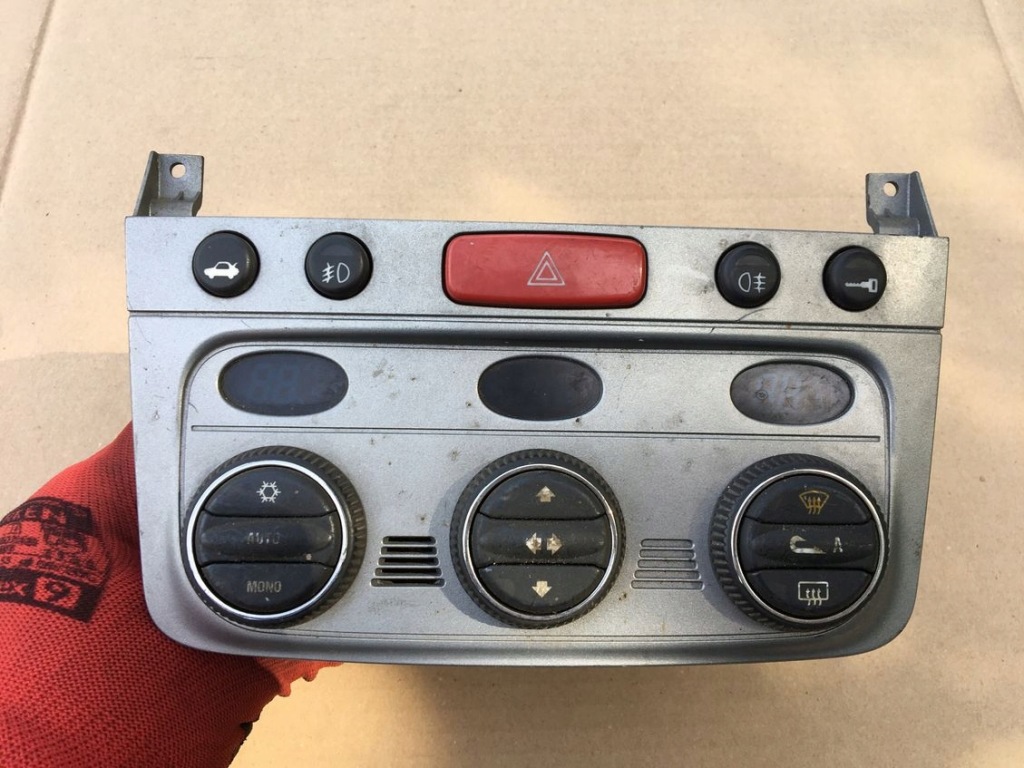 Купить Панель кондиционера alfa romeo 147 оригинал хороший