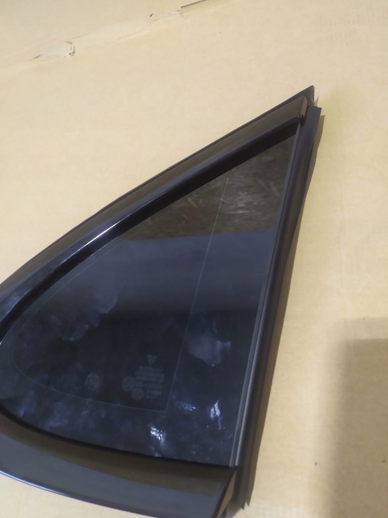 фото №3, Стекло кузовная правая as2 971 panamera