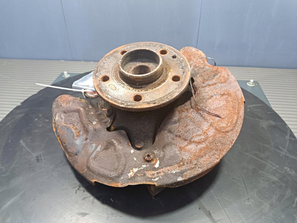 фото №1, Mercedes-benz vito w447 2.2 cdi поворотний кулак правий перед