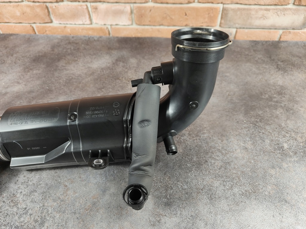 фото №7, Труба інтеркулер шланг повітря з резонатор bmw x1 f48 f39 mini f54