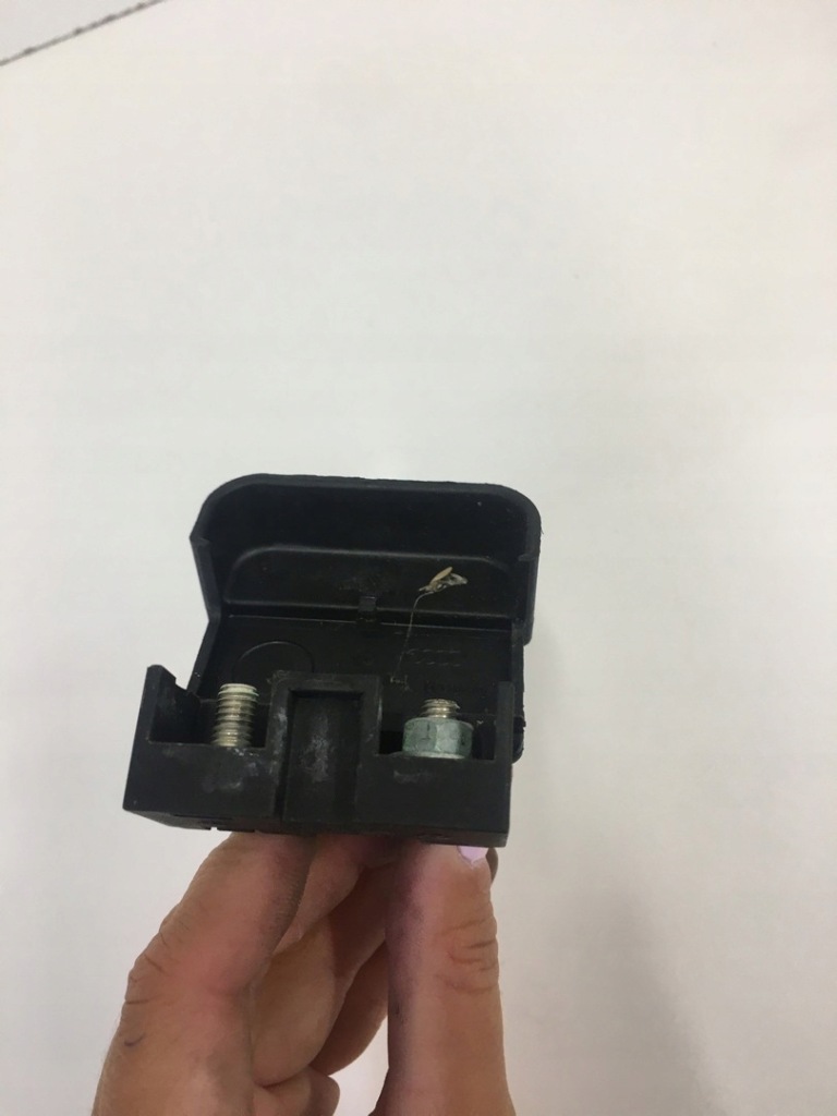 Клема запобіжник vw passat b5 audi 8z0941824c Доставка