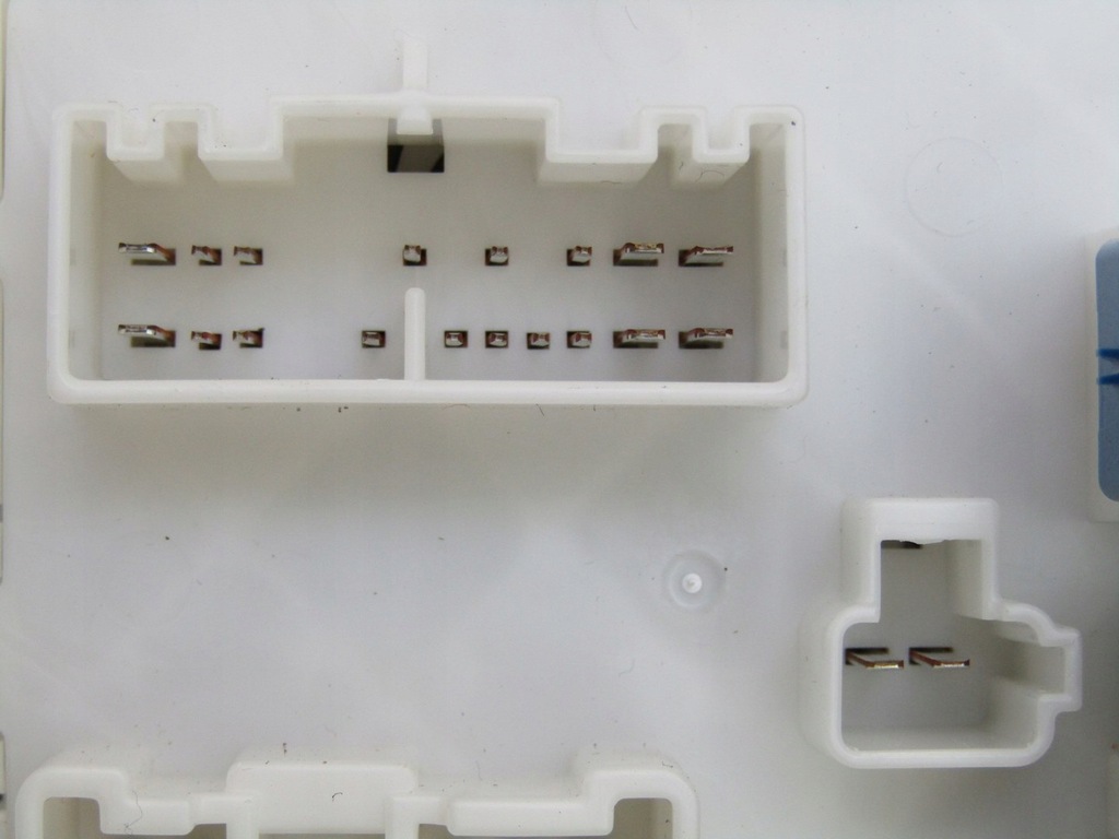 фото №11, Sx4 s-cross ii 1.5 23r коробка предохранителей корпус