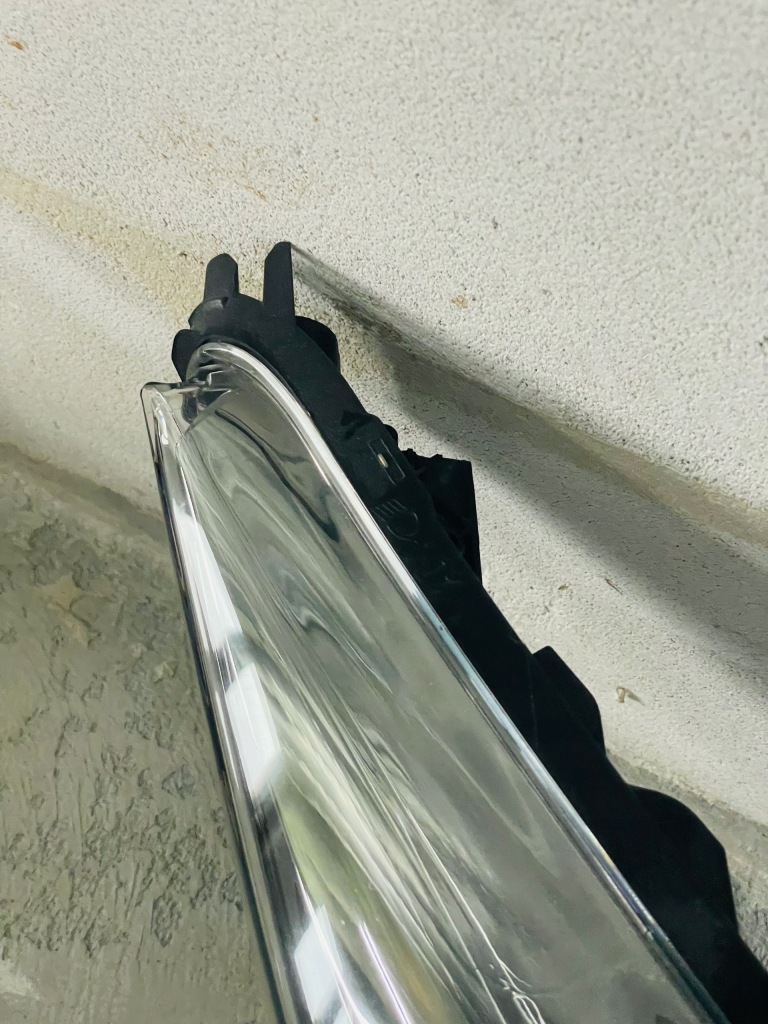 фото №4, Renault zoe 13r лампа перед