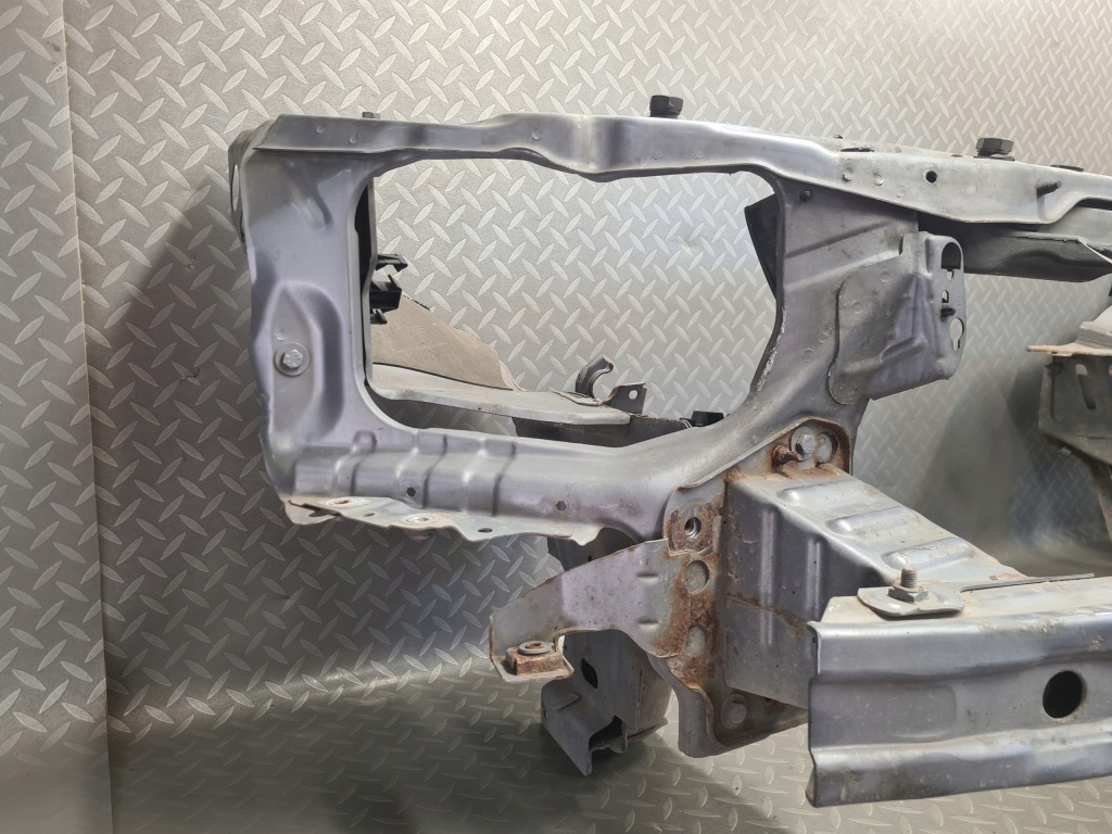 Pas передний усилитель передний балка зона бампера vectra c lift z163 Недорого