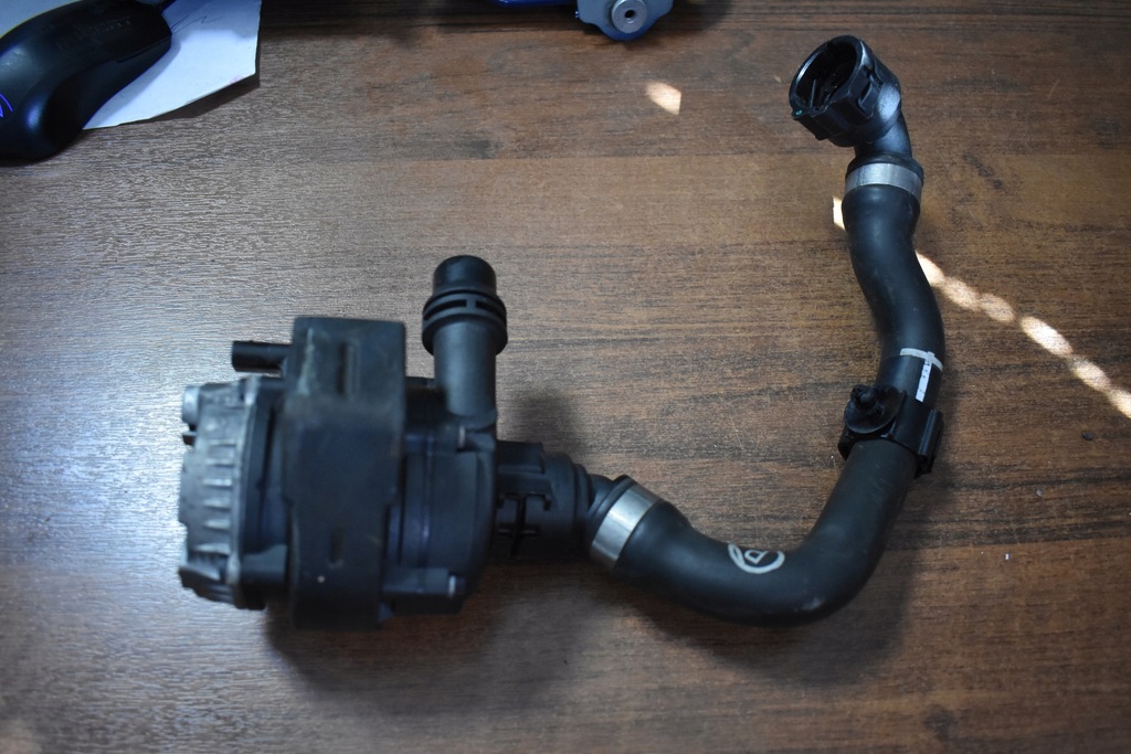 фото №1, Idealna помпа шланг wody bmw g01 g02 1