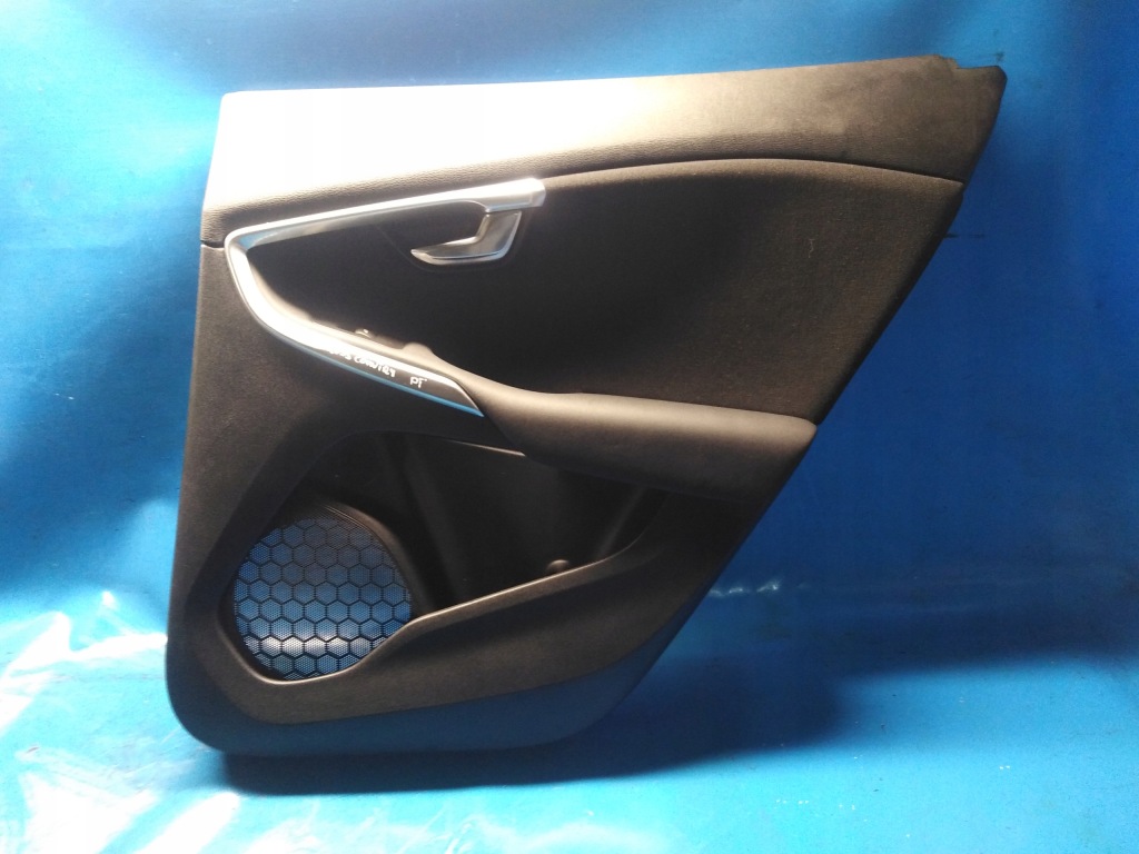 фото №1, Обшивка дверь правый задняя volvo v40 ii cross country eu