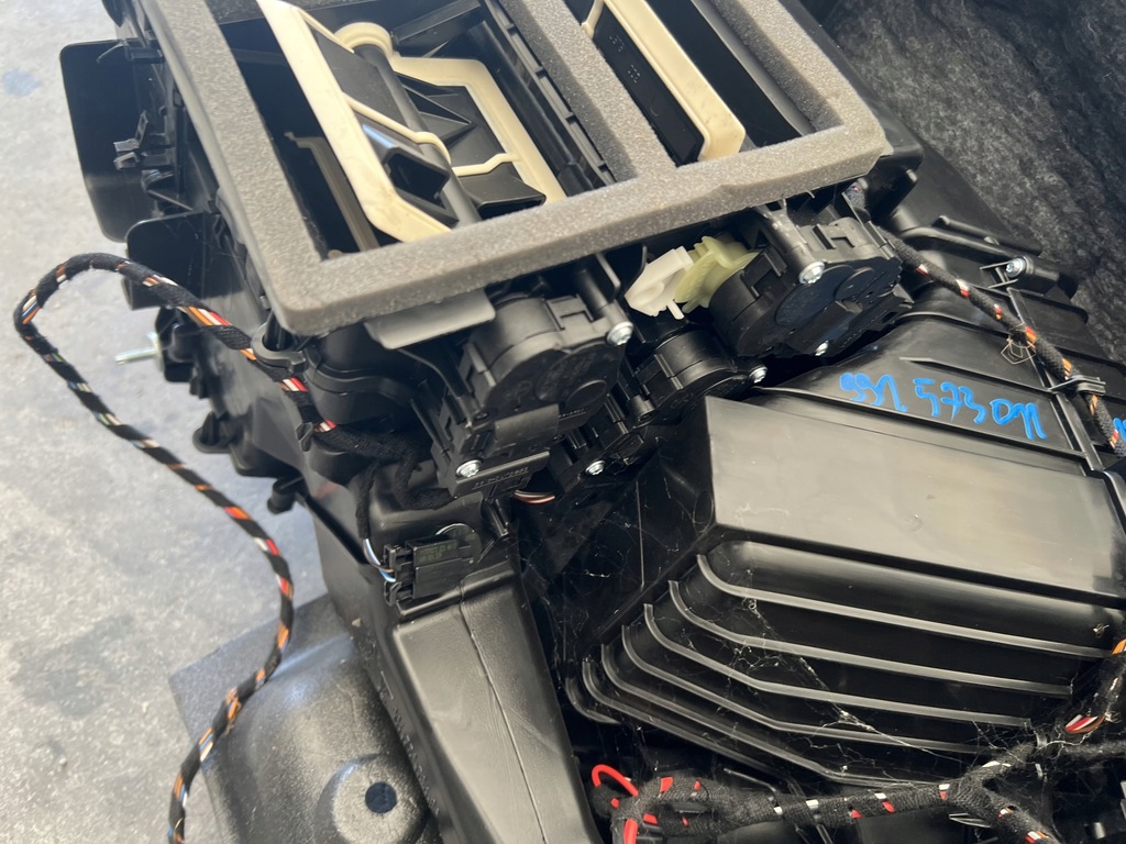 фото №11, Porsche 991 обігрівач 99157301112