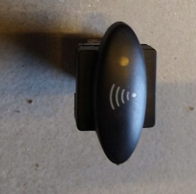 фото №1, Citroen c5 2002 2.0 hpi кнопка сигналізація