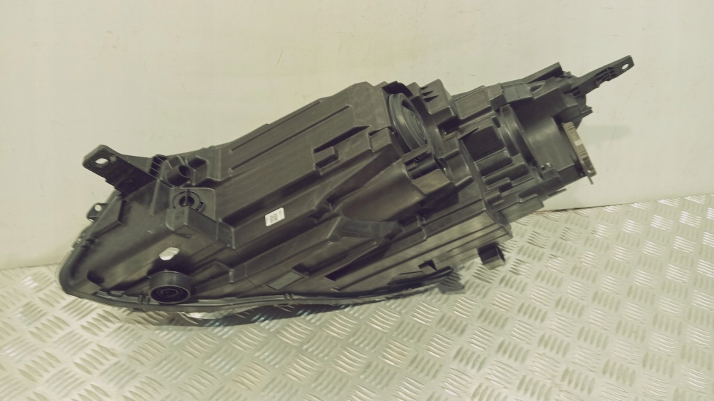 Фара ford kuga mk3 lv4b 19-23 lv4b-13e014-ca led оригинал европа правый Оригинал