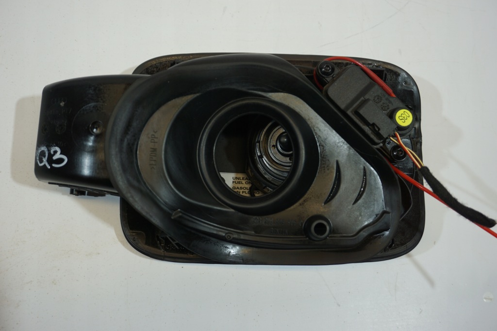 фото №3, Audi q3 кришка заливної пального 8u0809906c