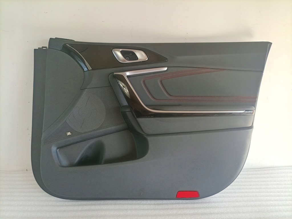 фото №1, Обшивка дверь правый перед kia ceed iii