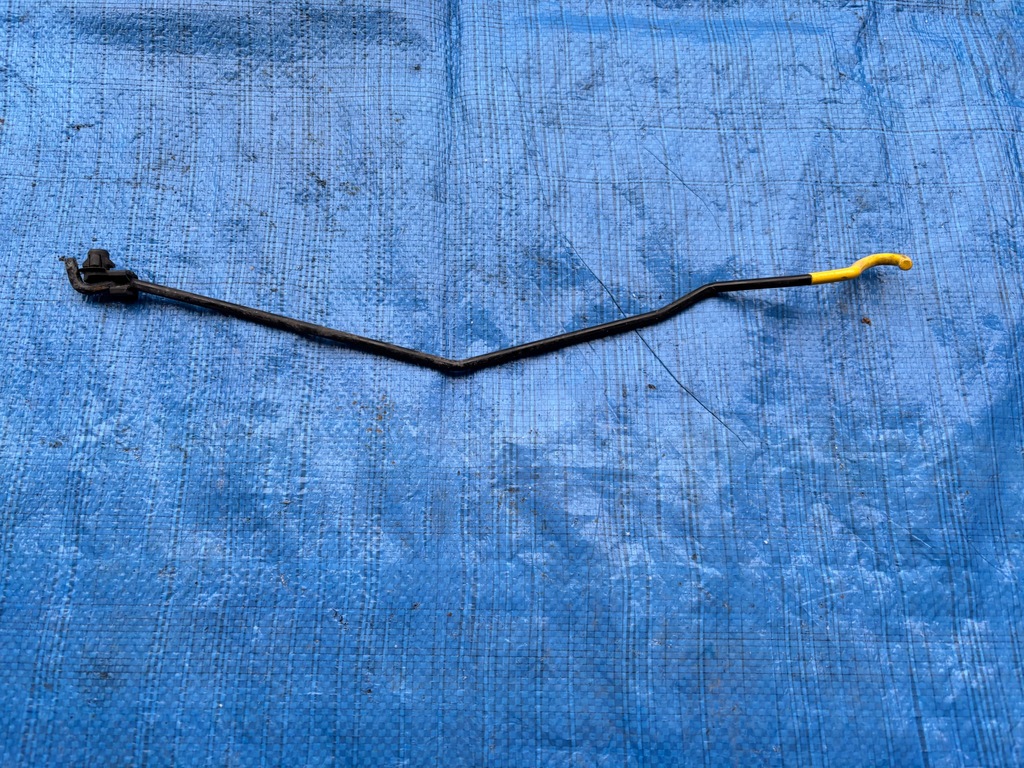 фото №1, Peugeot 208 підпірка капот