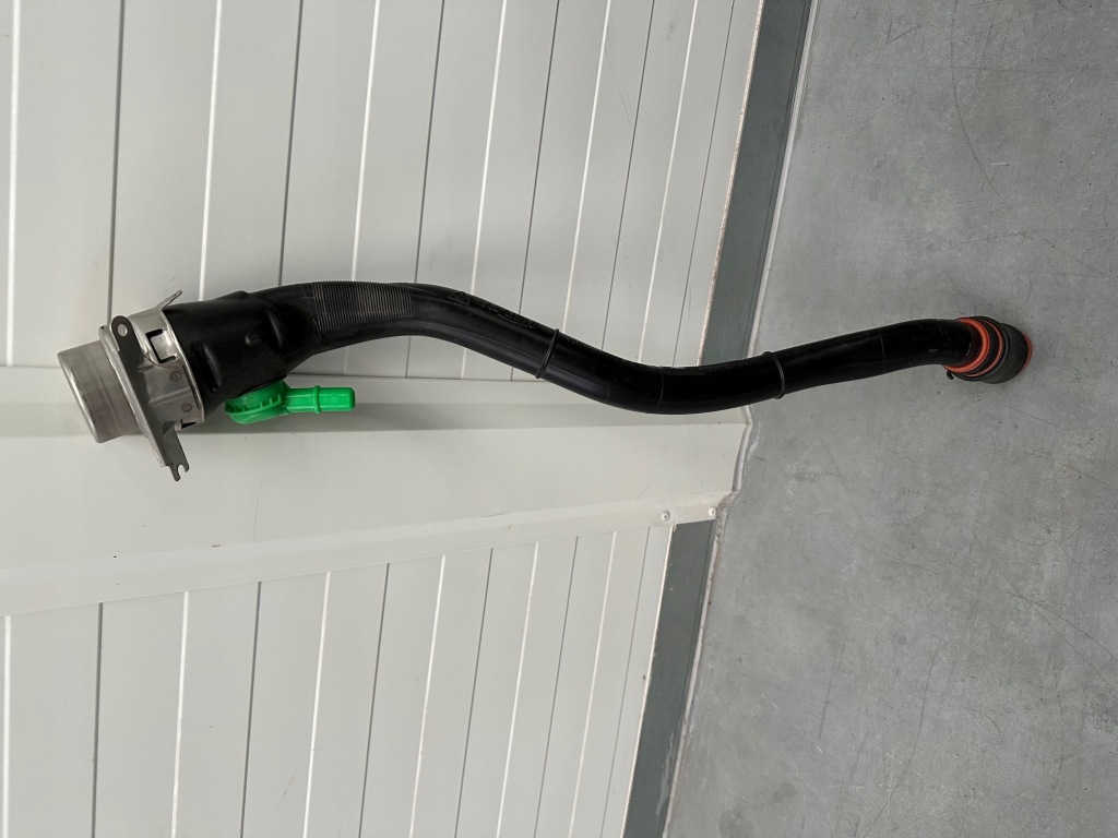 фото №1, Заливна горловина пального porsche cayman boxster 982 718