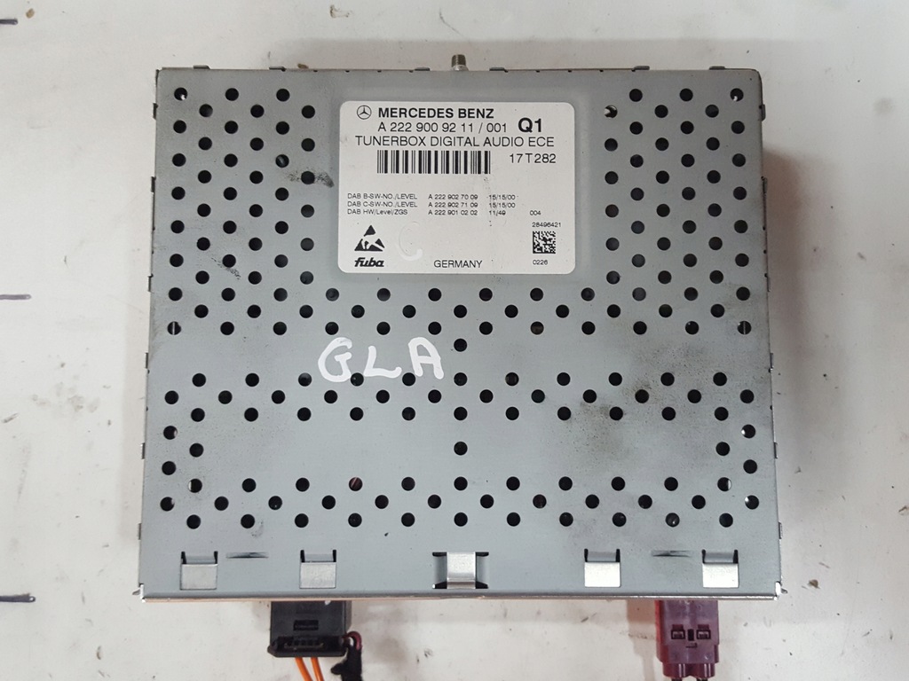фото №1, Mercedes gla w156 x156 13r- тюнер підсилювач радіо
