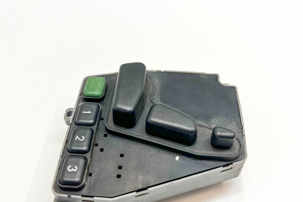 фото №8, Кнопки регулировки правого сиденье mercedes-benz sl r129 a1298202210 5.0l