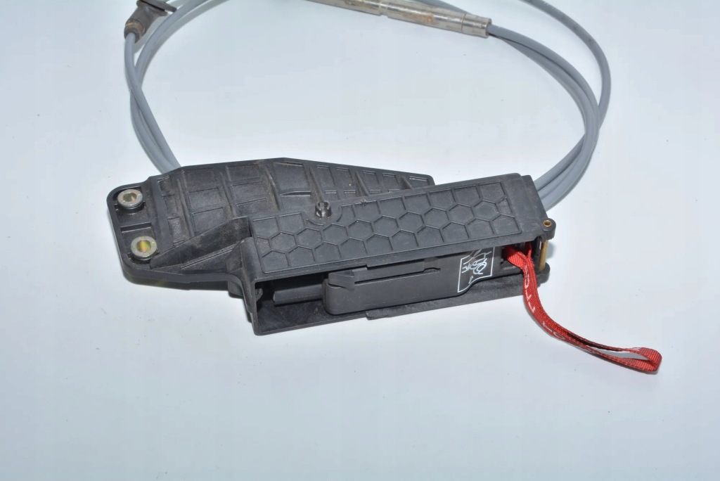 фото №1, Трос замка капот bmw 7 e65, e66, e67 7509050 2002