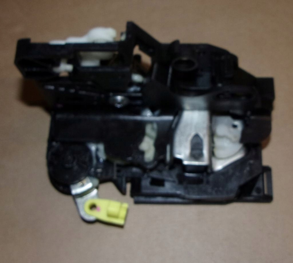 фото №2, Замок двері d logan ii задня лівий