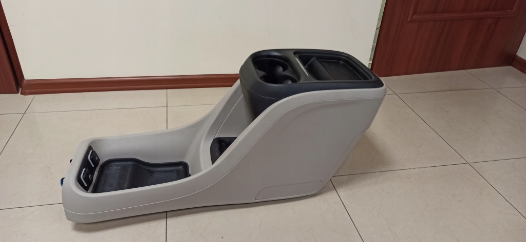 фото №1, Chrysler pacifica 16-20 бардачок box тунель середній