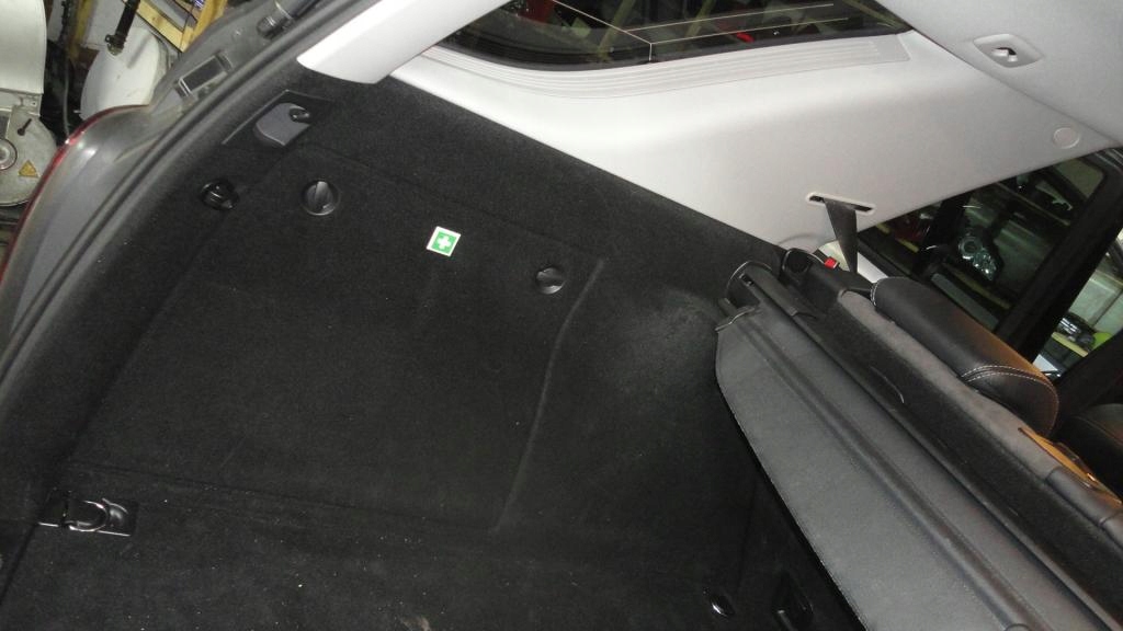 фото №1, Mercedes ml w164 lift обивка багажника обшивки