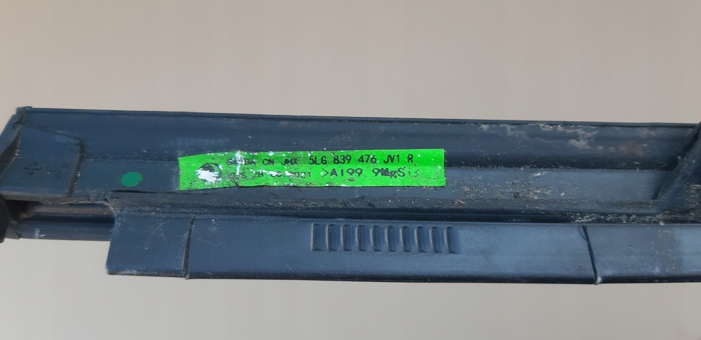 фото №8, Skoda enyaq молдинг уплотнитель дверь правый задняя 5lg839476