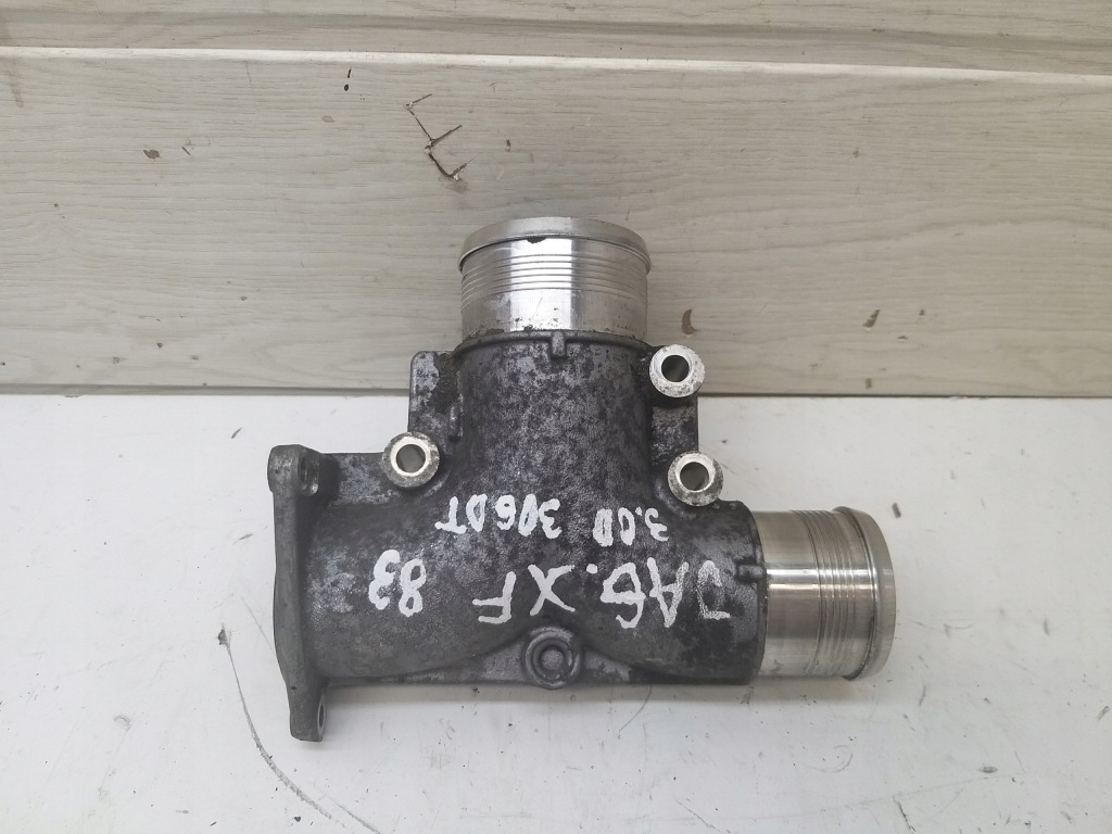 фото №7, Тройник патрубок клапана воздухозаборник 3.0 d td 306dt jaguar xf i x250 1043805s02