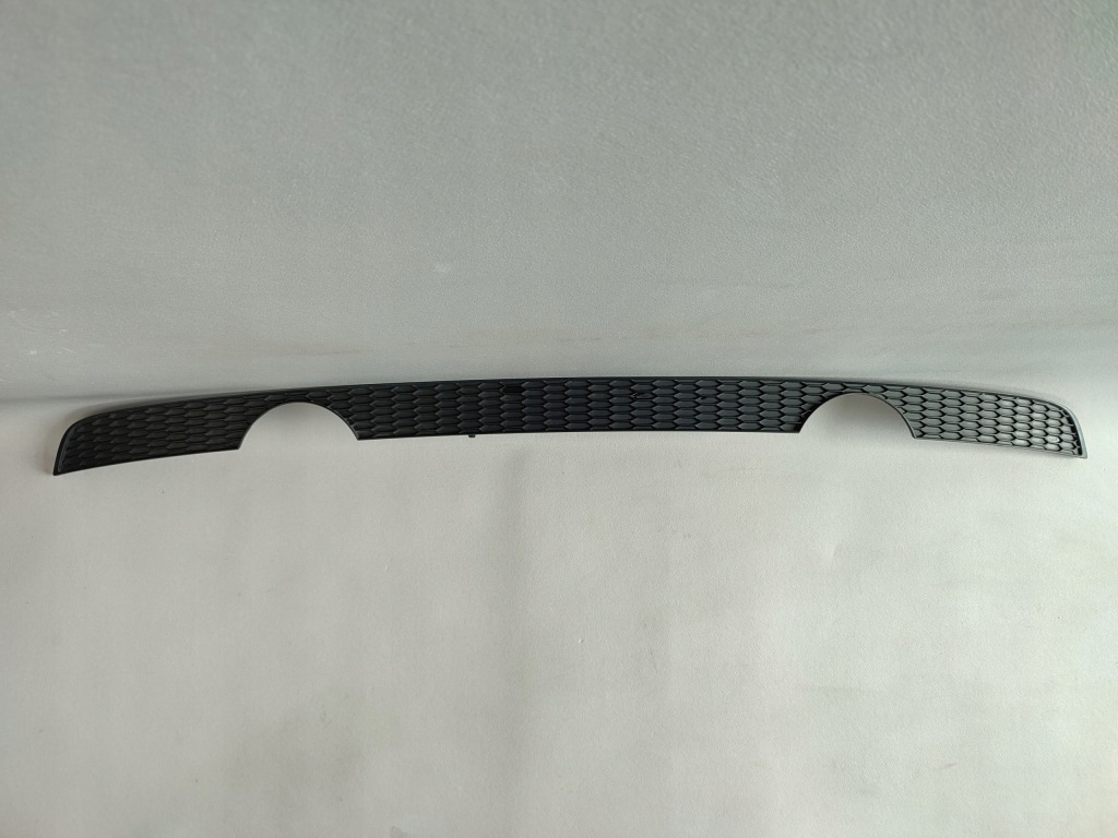 фото №1, Audi tt 8s0 s line молдинг бампера задня 8s0807833