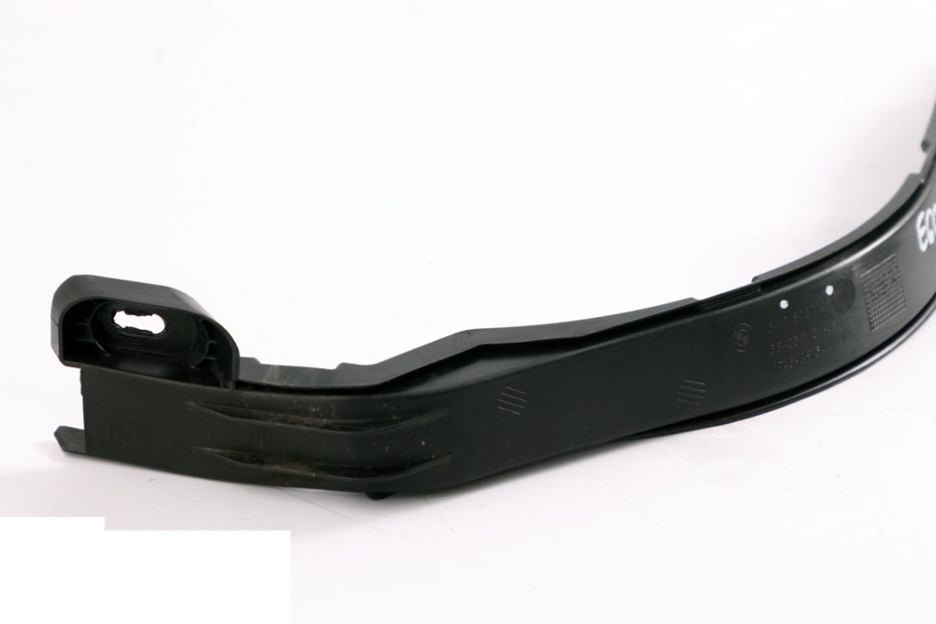 Bmw e60 e63 накладка корпус шланг аккумулятор Оригинал