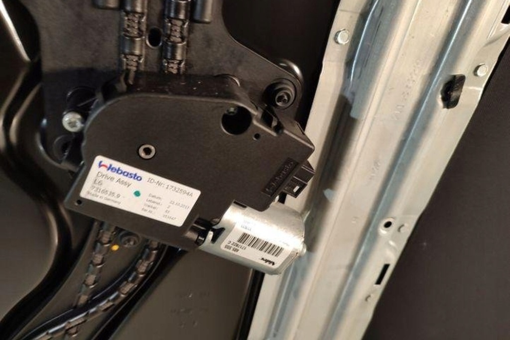 фото №8, Люк bmw 7 f01, f02 7903816 5.0l бензиновый 330kw 2015