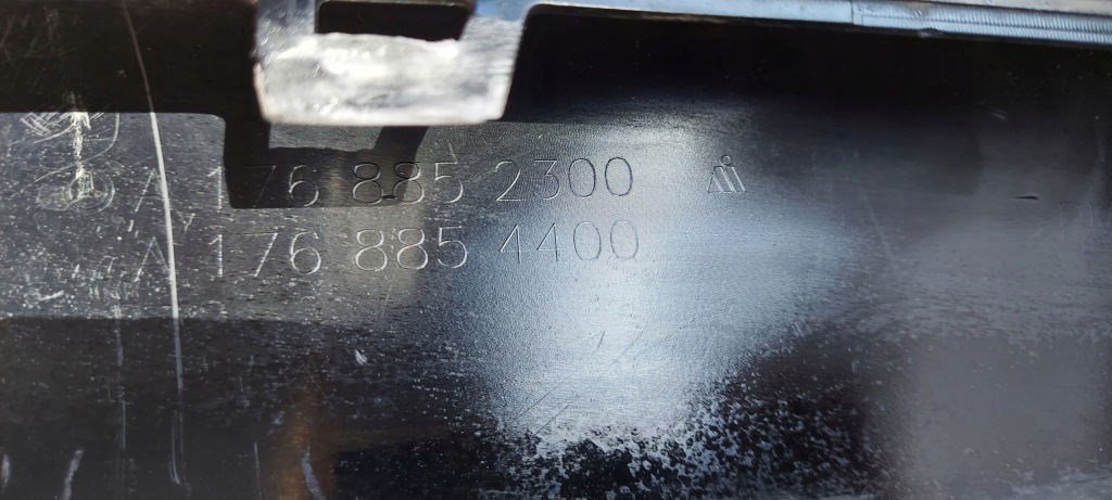 Mercedes w176 рестайлинг  amg бампер перед решётки накладка спойлер Оригинал