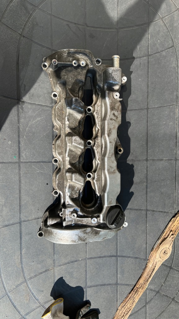 фото №1, Honda accord viii крышка крышка клапанов n22b1 2.2