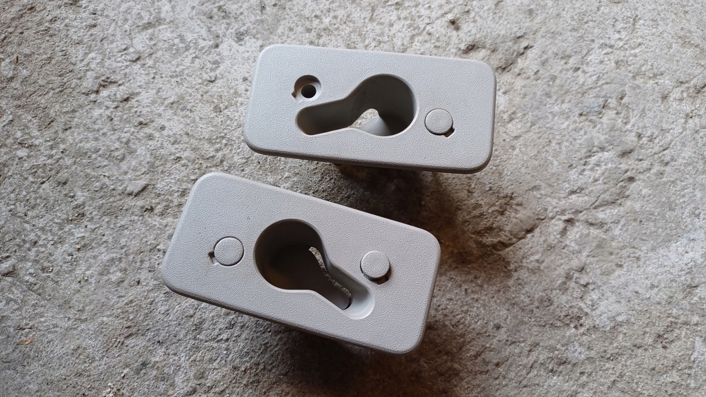 фото №1, Opel insignia a кронштейн кронштейн шторка 9918009242